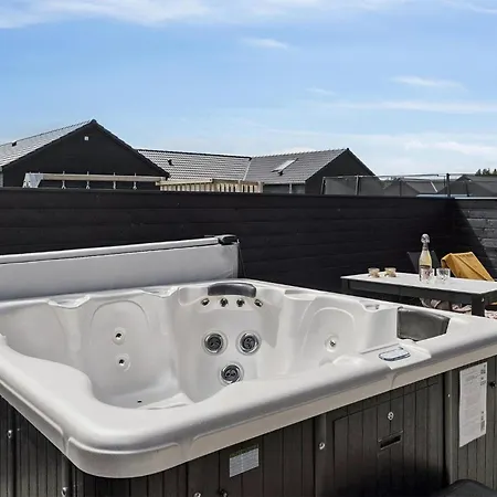 Lovely In With Sauna